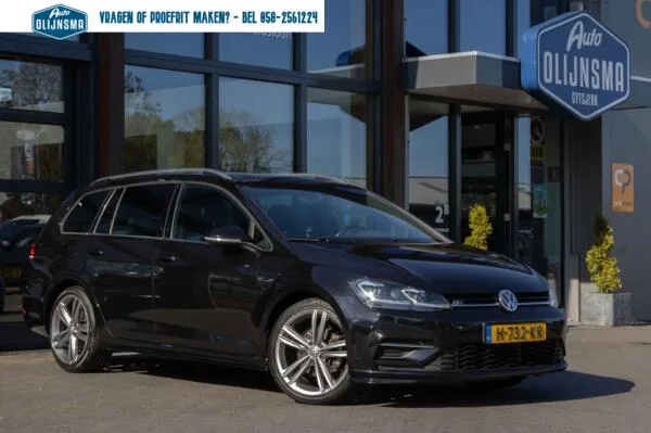 Volkswagen Golf (2020) — foto 1