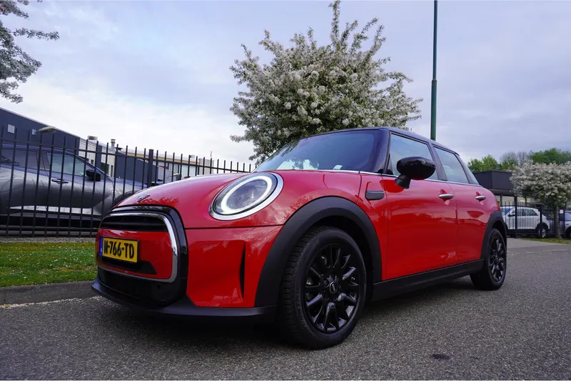 MINI Cooper (2022)
