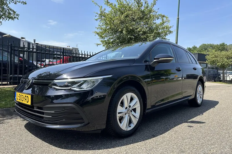 Volkswagen Golf (2021)