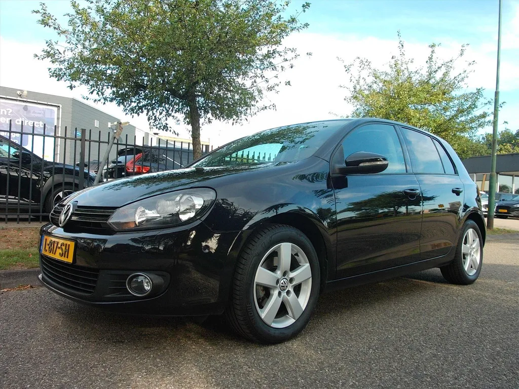 Volkswagen Golf (2010) — foto 1