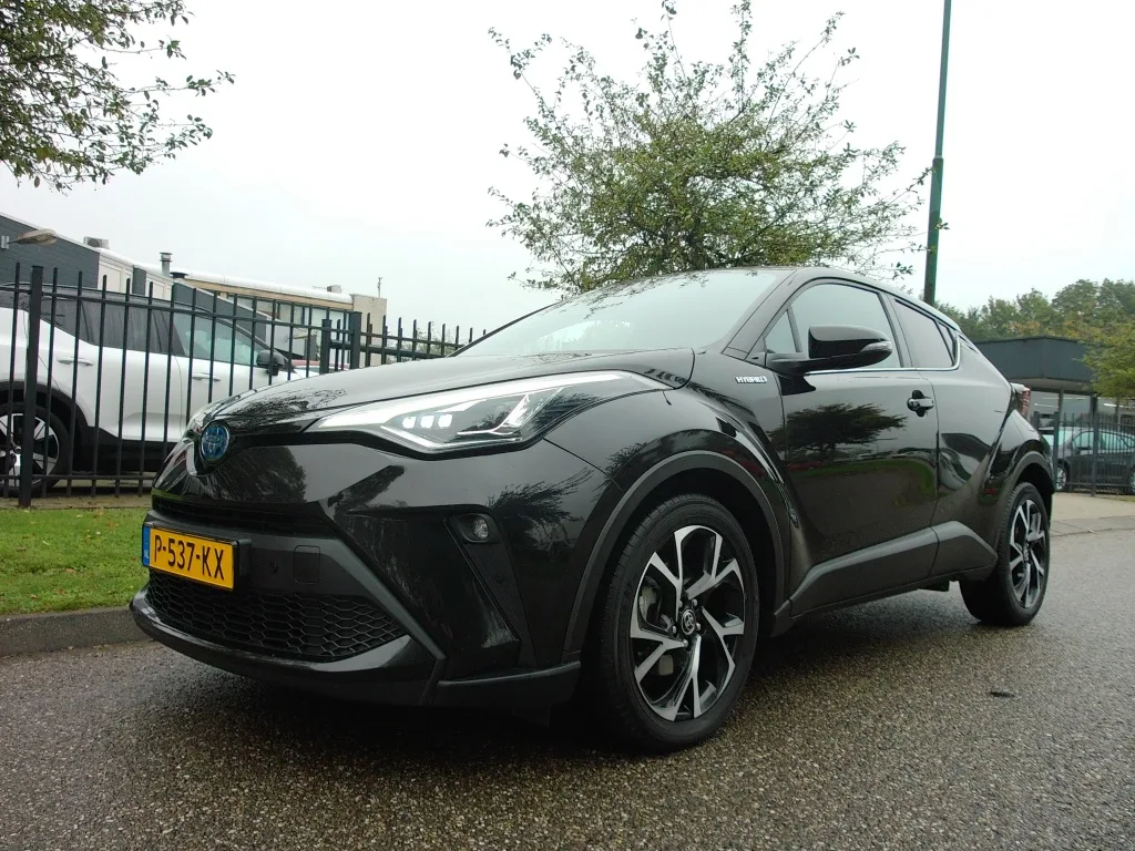 Toyota C-HR (2022) — foto 1