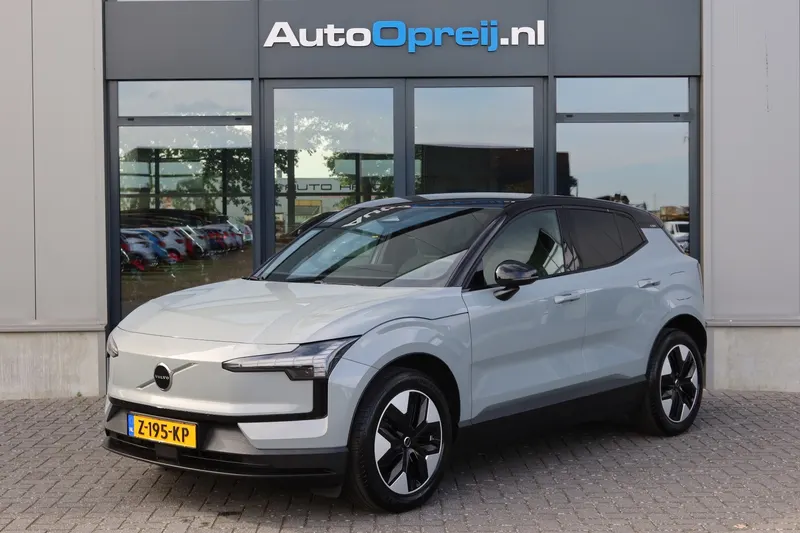 Volvo EX30 (2024)