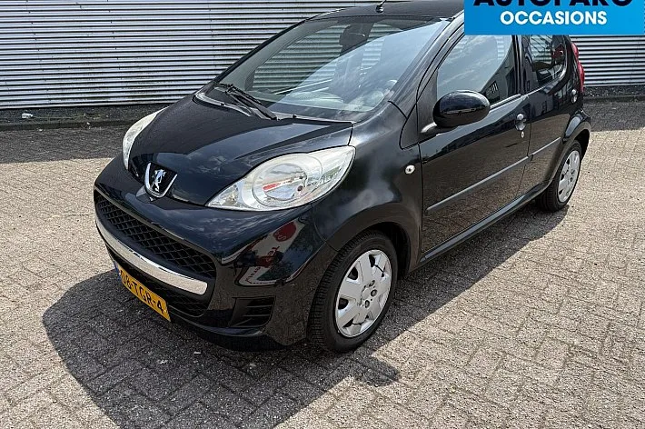 Peugeot 107 (2012) — foto 1