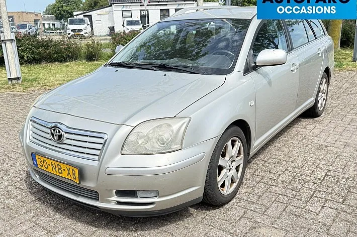 Toyota Avensis (2003) — foto 1
