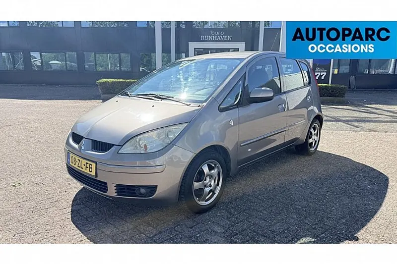 Mitsubishi Colt (2008)