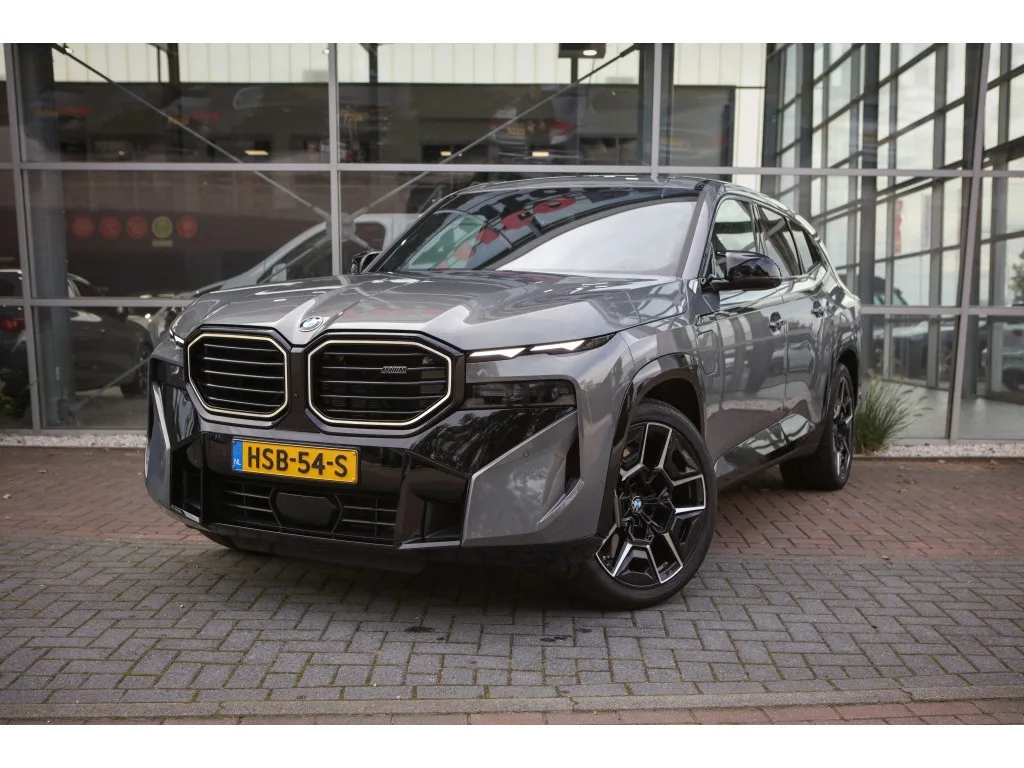 BMW XM (2025) — foto 1