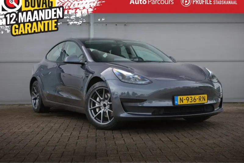 Tesla Model 3 (2021)