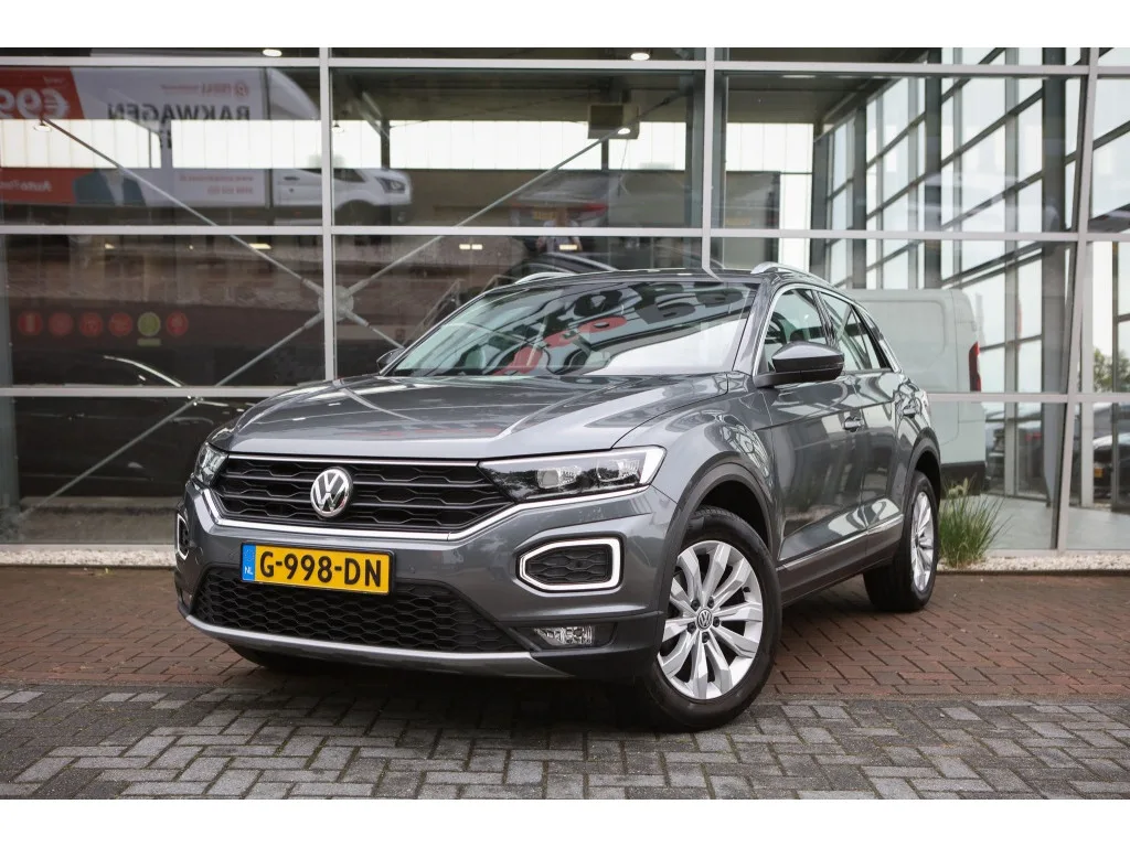 Volkswagen T-Roc (2019) — foto 1
