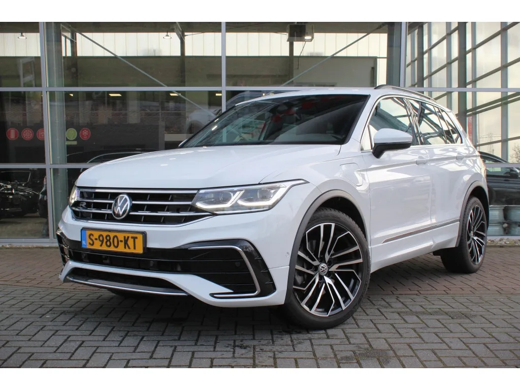 Volkswagen Tiguan (2021) — foto 1