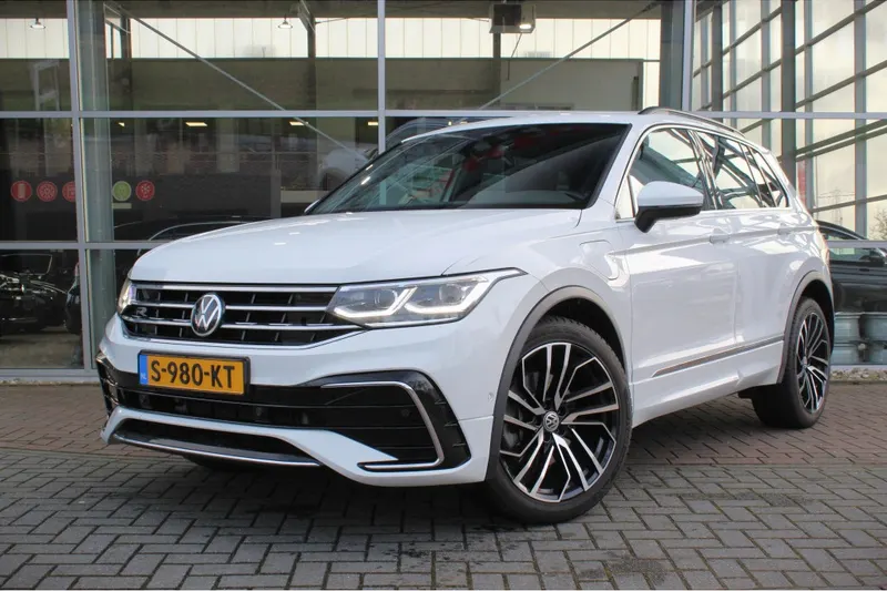 Volkswagen Tiguan (2021)