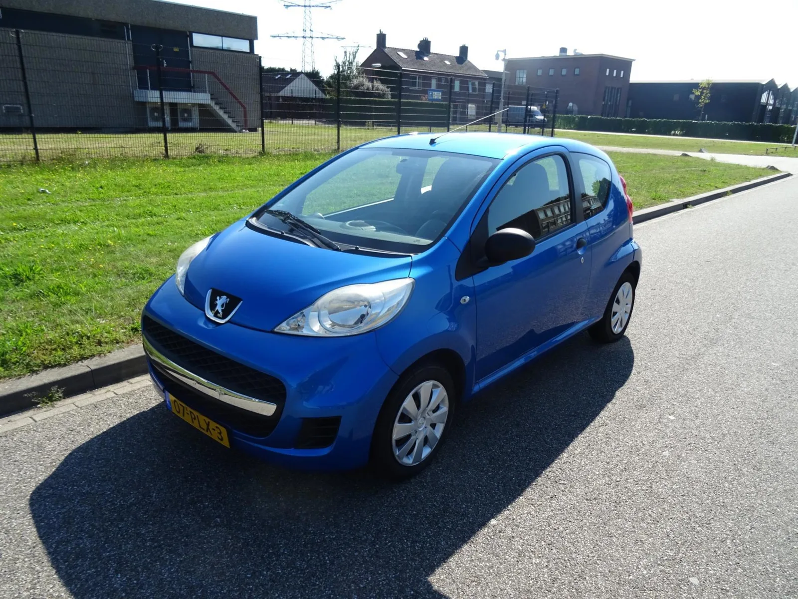 Peugeot 107 (2011) — foto 1