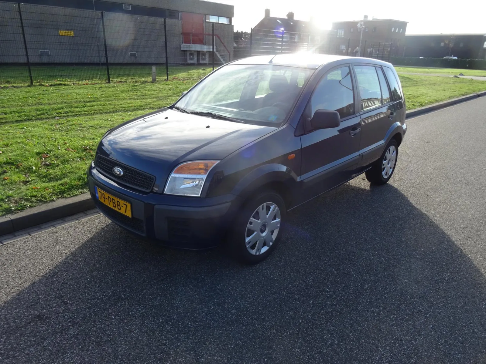 Ford Fusion (2011) — foto 1