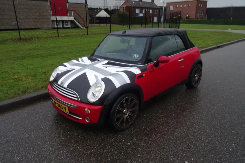 MINI Cabrio (2006)