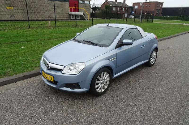 Opel Tigra TwinTop (2005)
