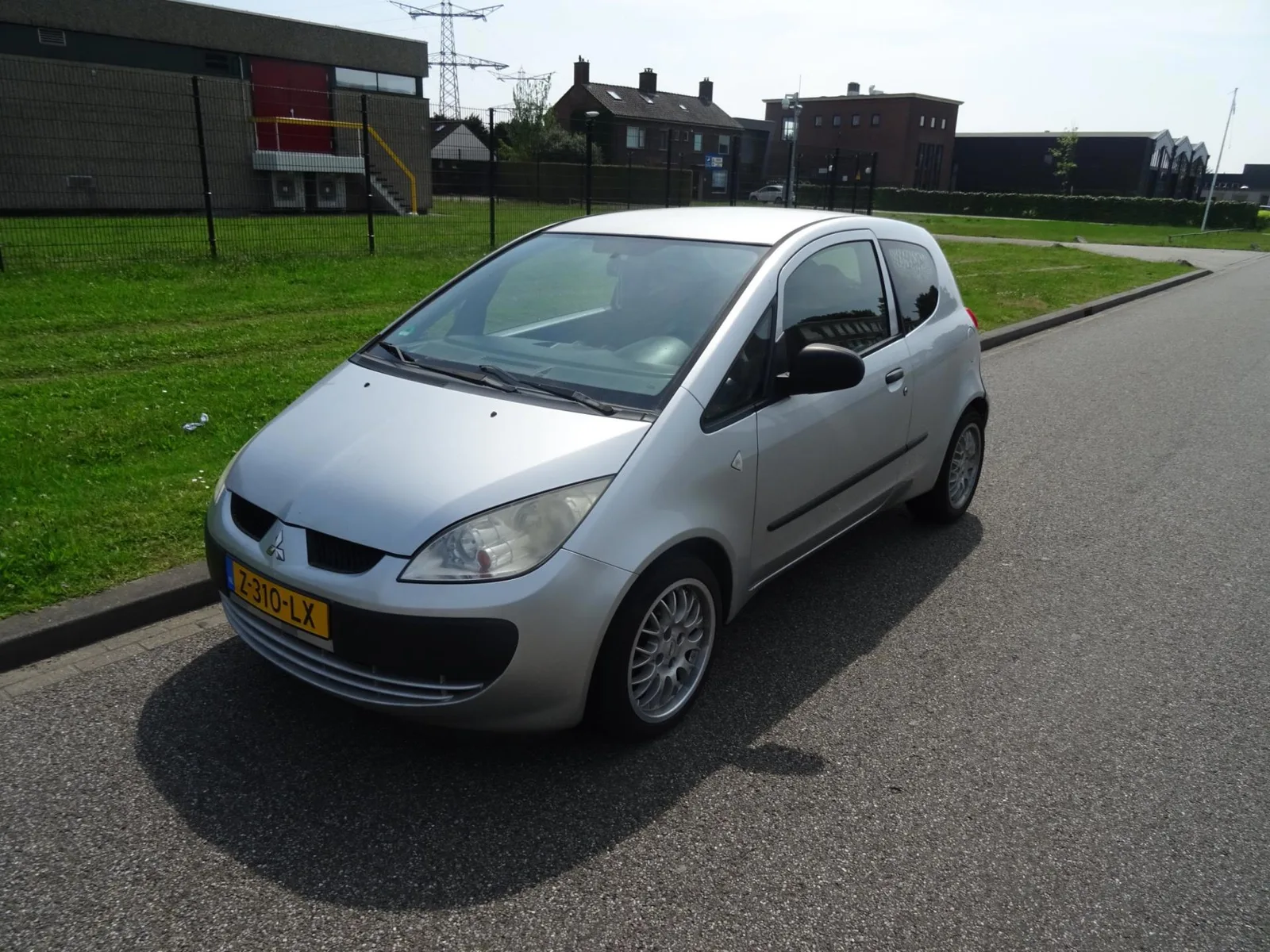 Mitsubishi Colt (2006) — foto 1