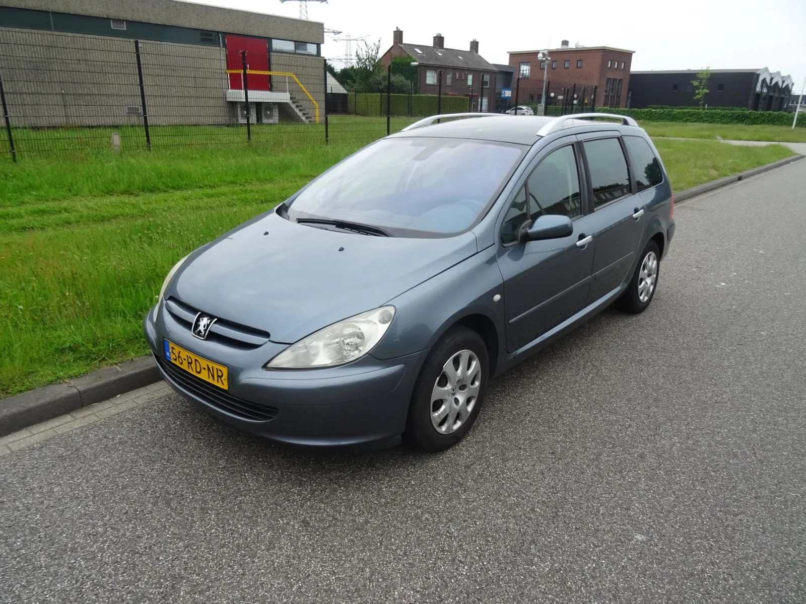 Peugeot 307 SW (2005) — foto 1