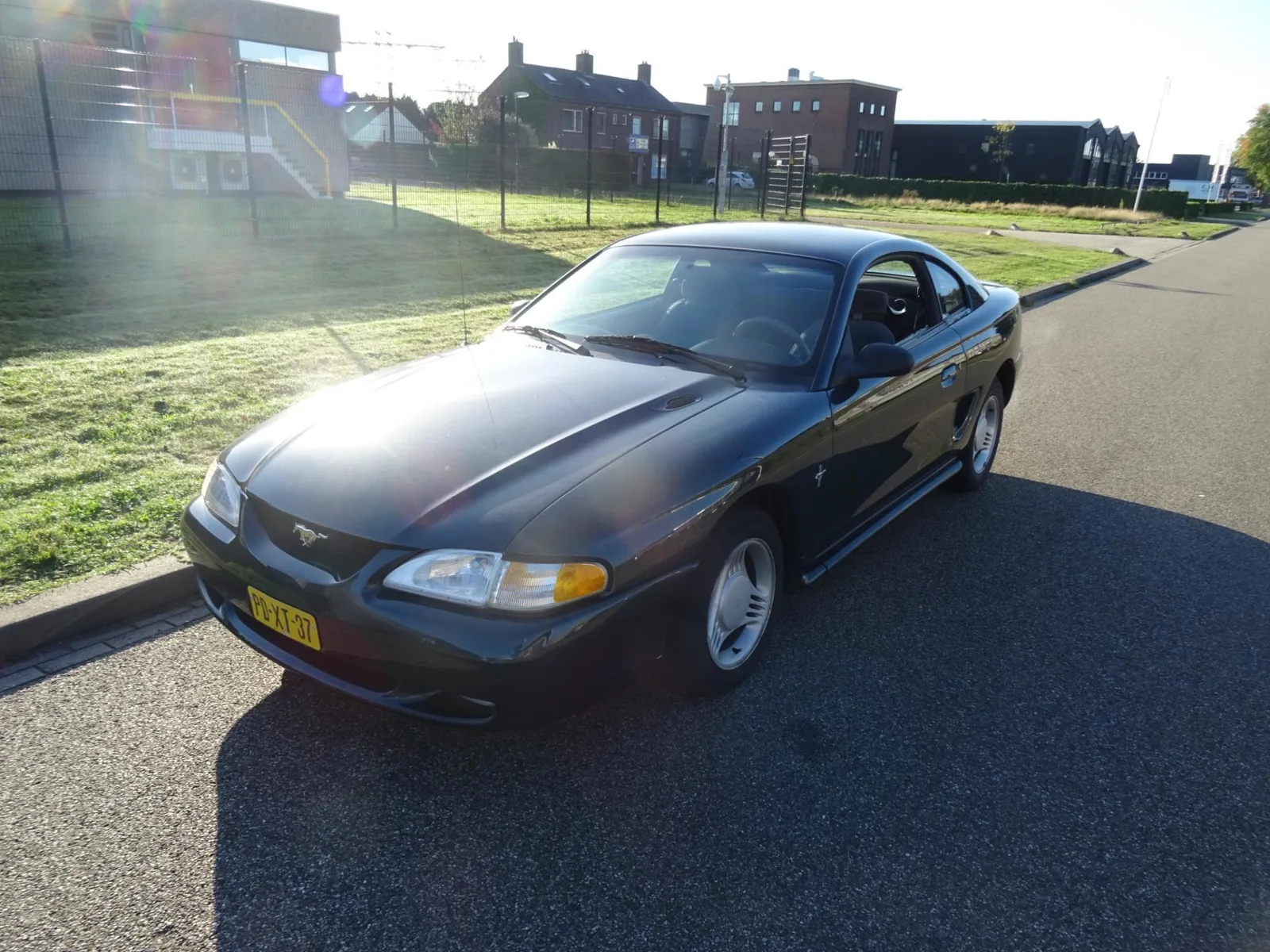 Ford Mustang (1996) — foto 1