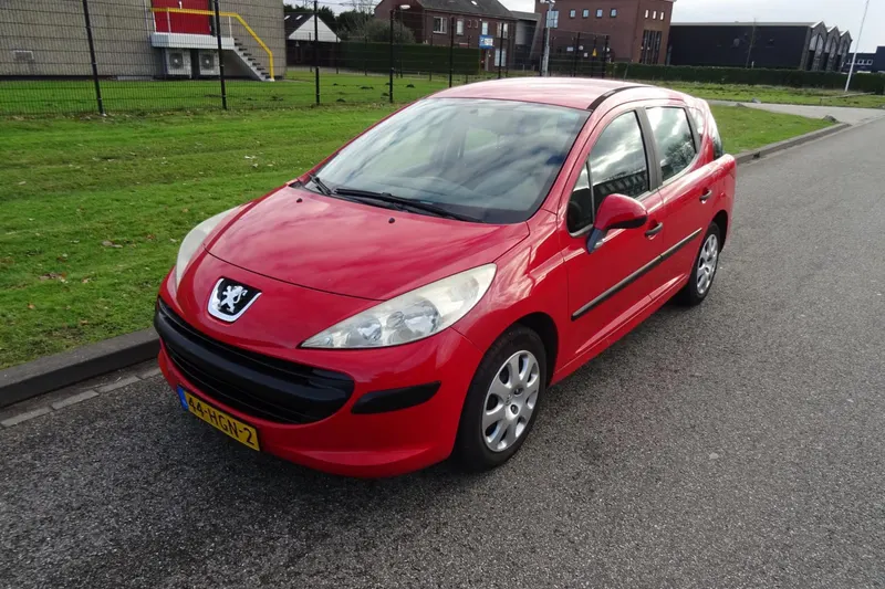 Peugeot 207 (2008)
