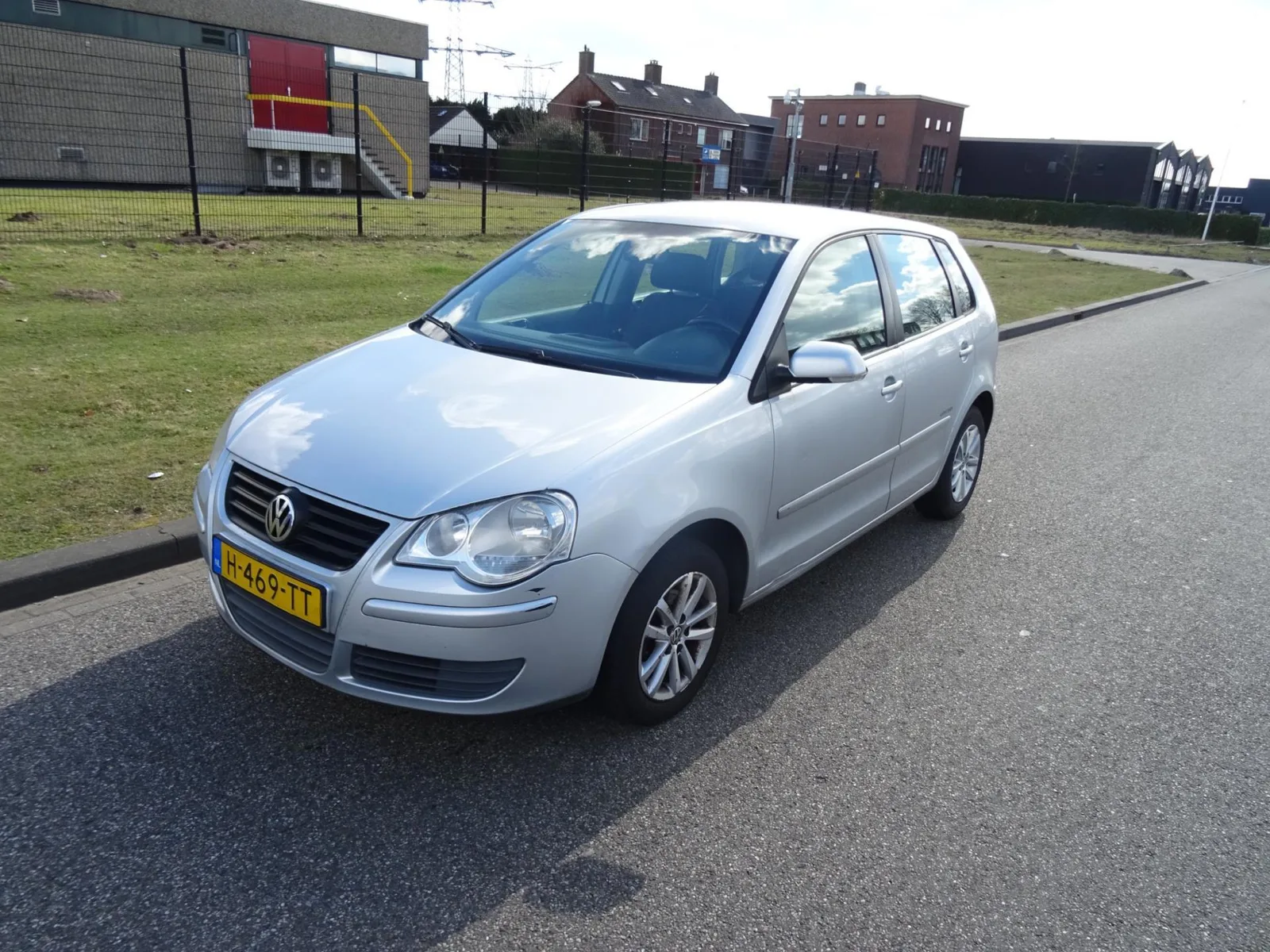 Volkswagen Polo (2009) — foto 1