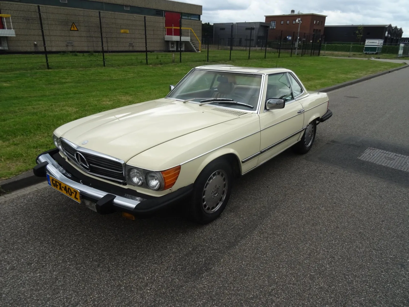 Mercedes-Benz 450SL (1980) — foto 1