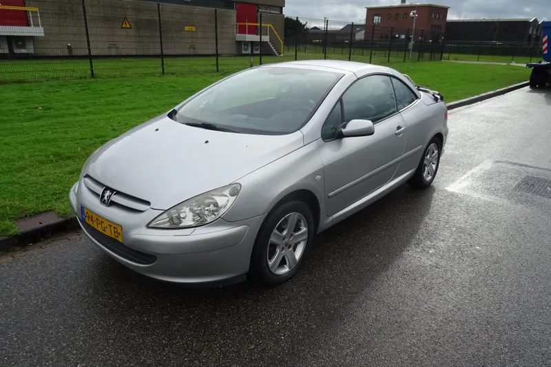 Peugeot 307 CC (2004)