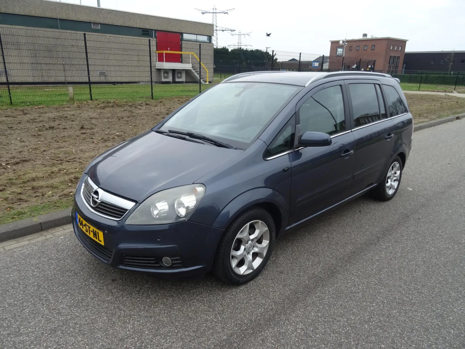 Opel Zafira (2006) — foto 1