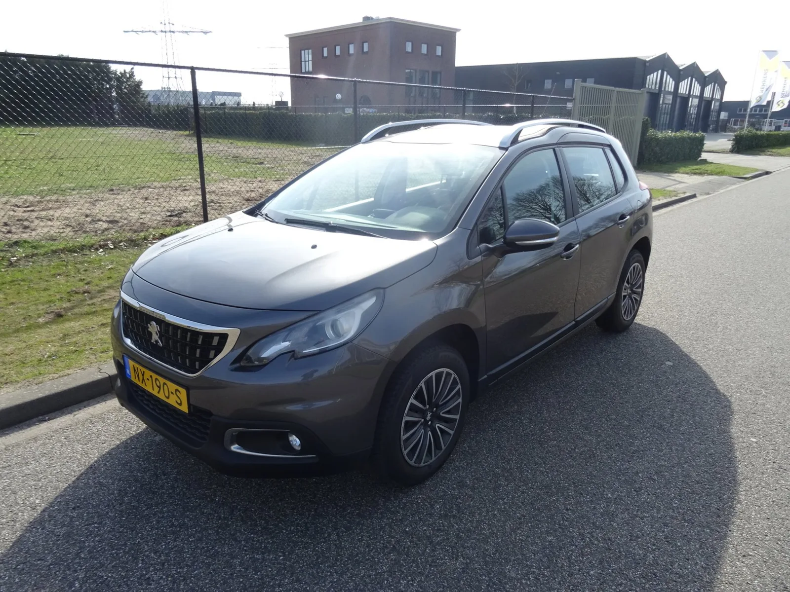Peugeot 2008 (2017) — foto 1