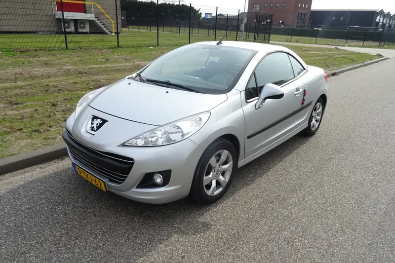 Peugeot 207 (2008)