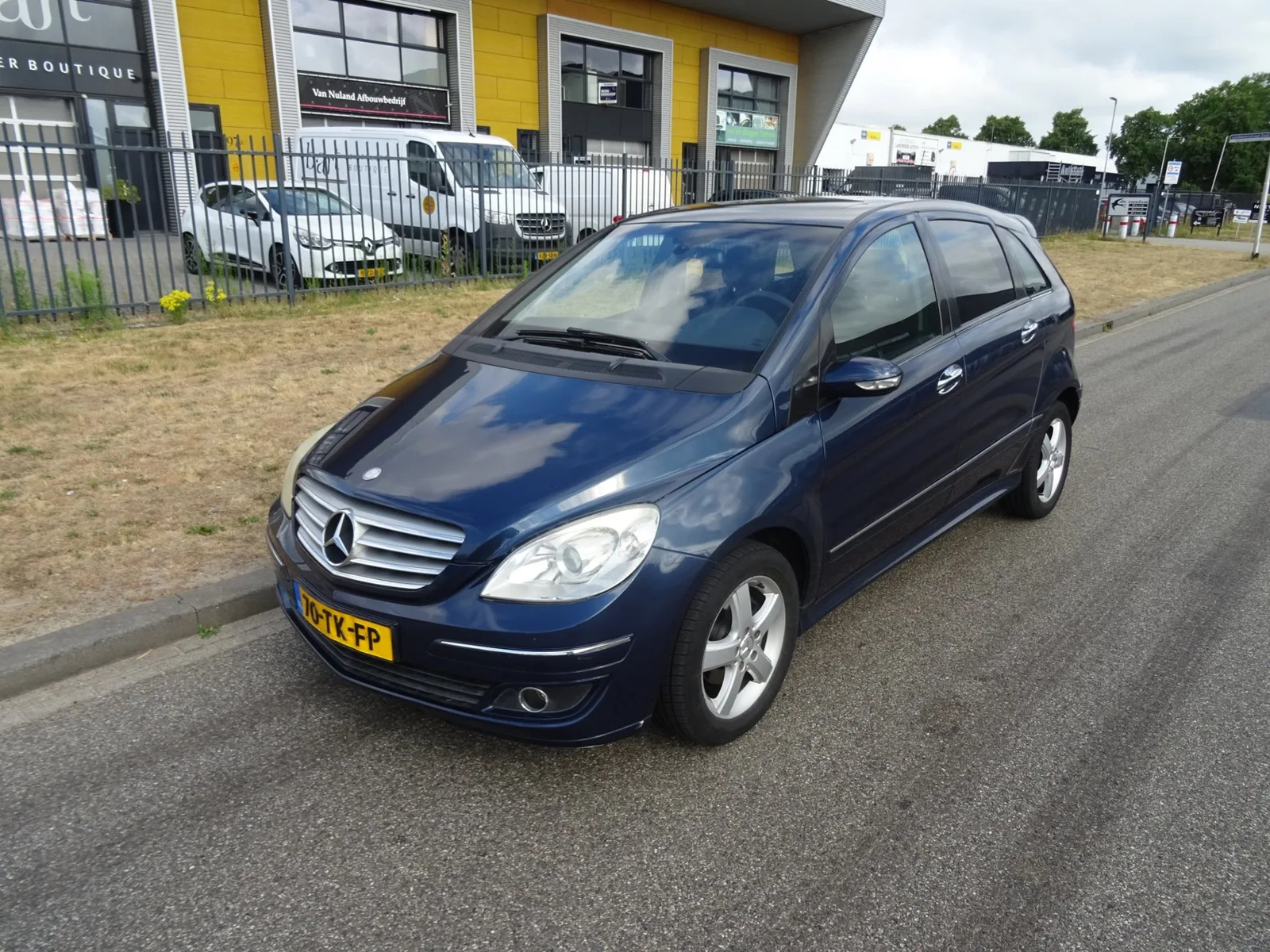 Mercedes-Benz B-Klasse (2006) — foto 1