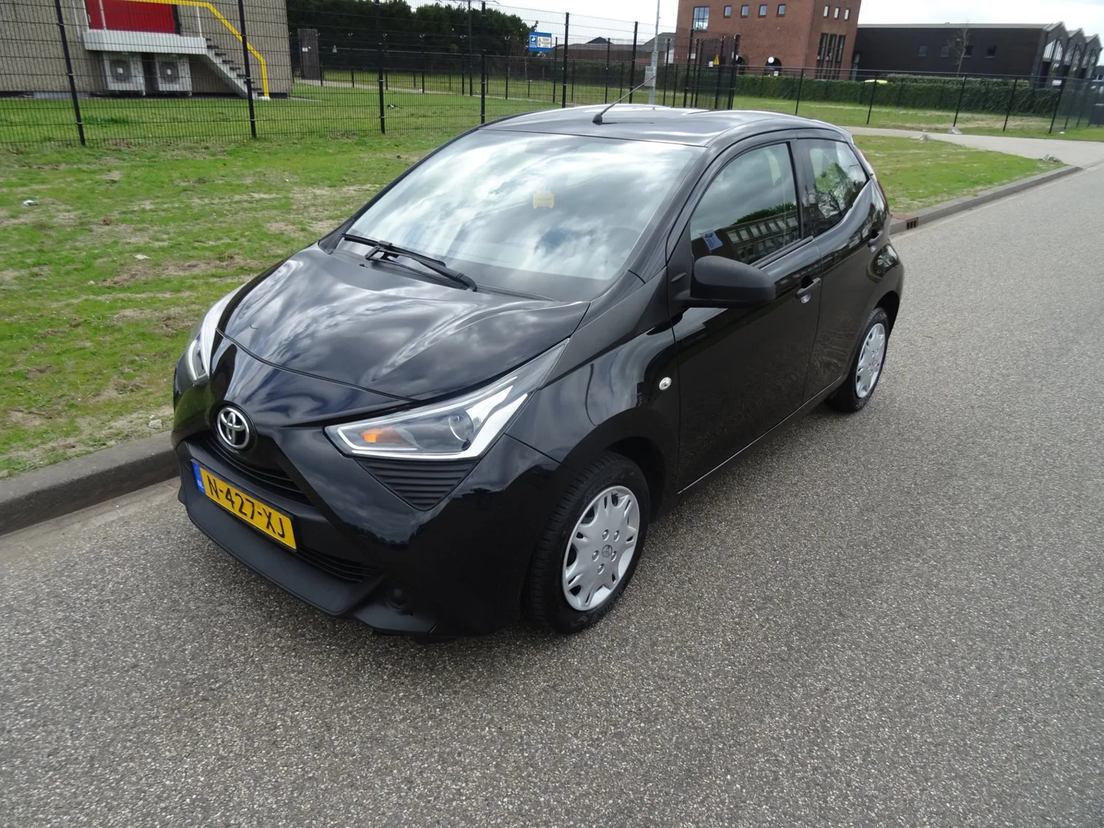 Toyota Aygo (2022) — foto 1