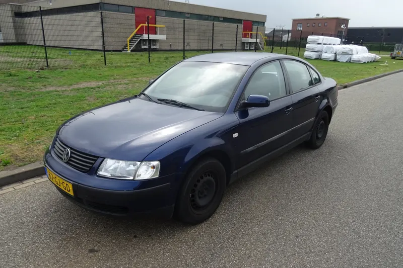 Volkswagen Passat (2000)
