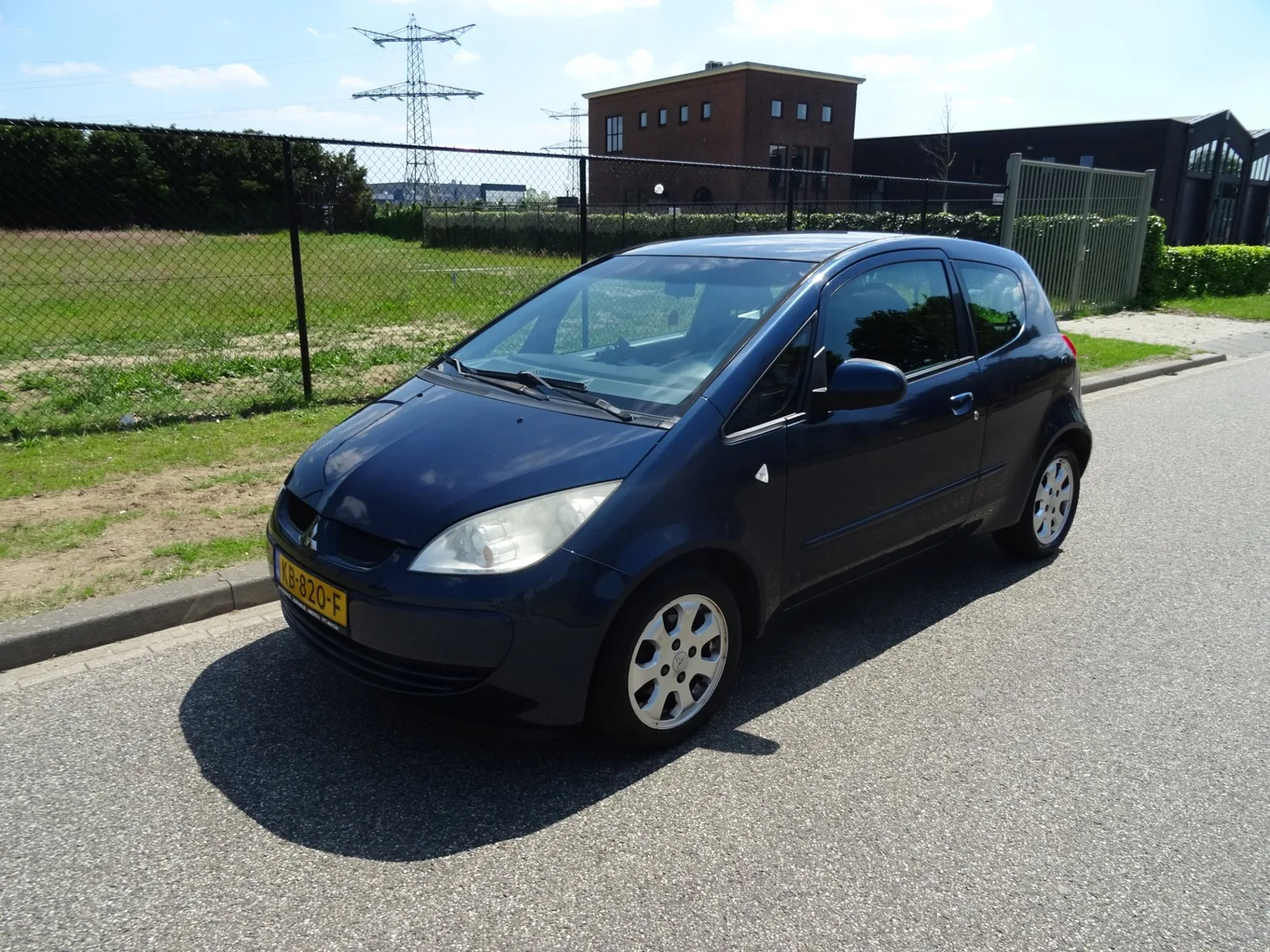 Mitsubishi Colt (2006) — foto 1