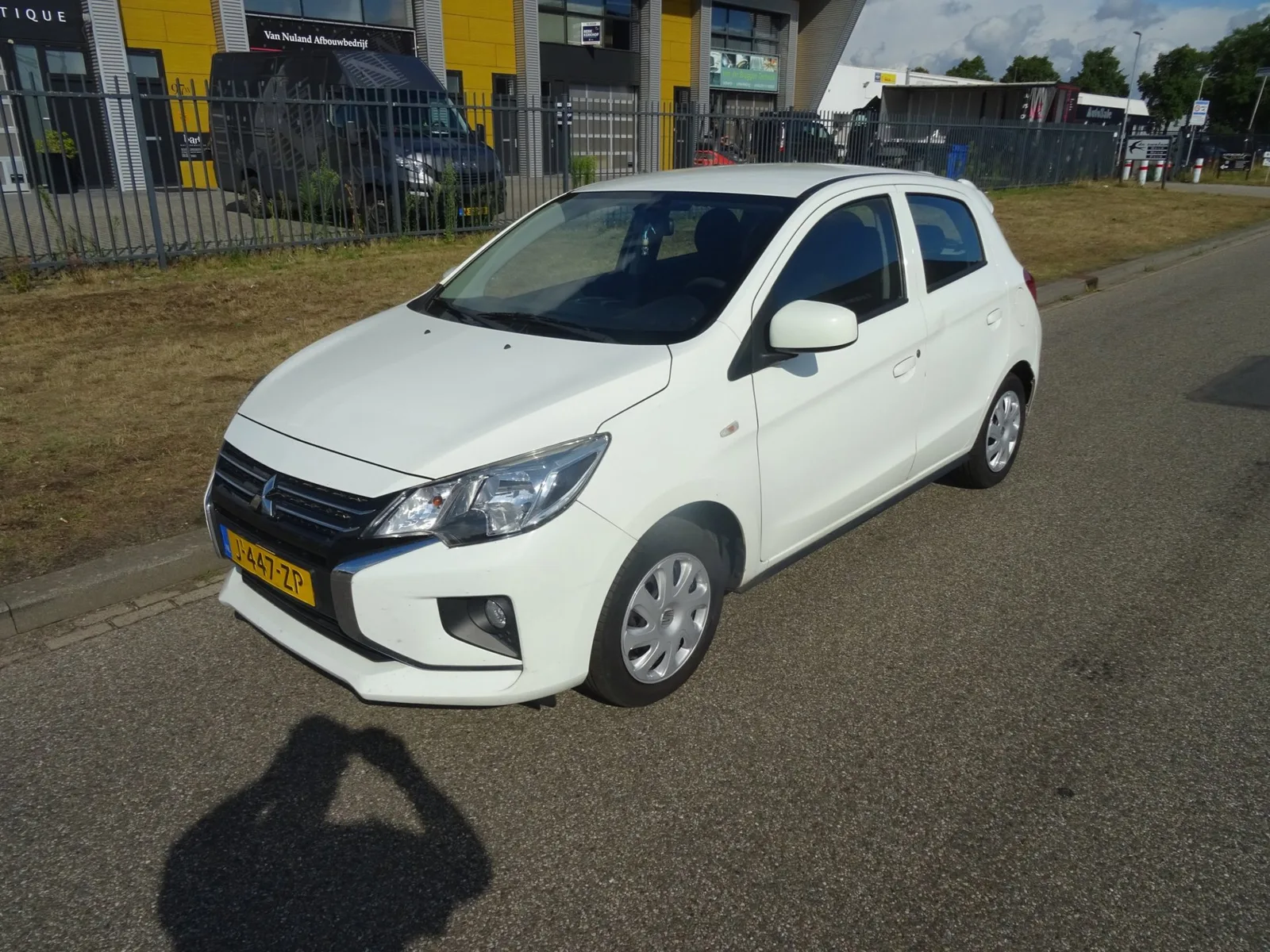 Mitsubishi Space Star (2020) — foto 1