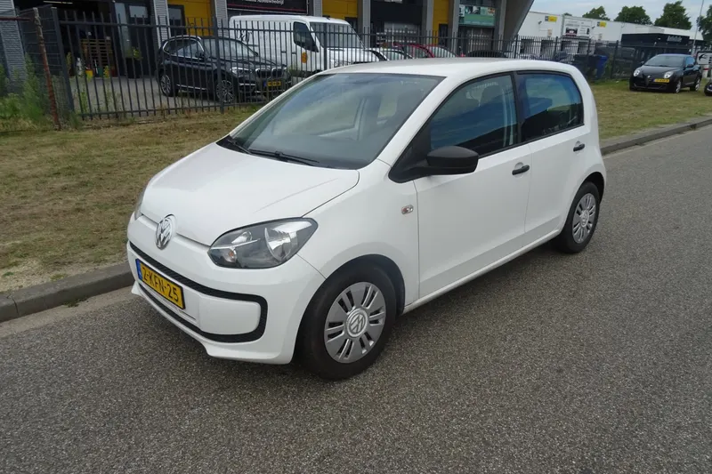 Volkswagen Up! (2013)
