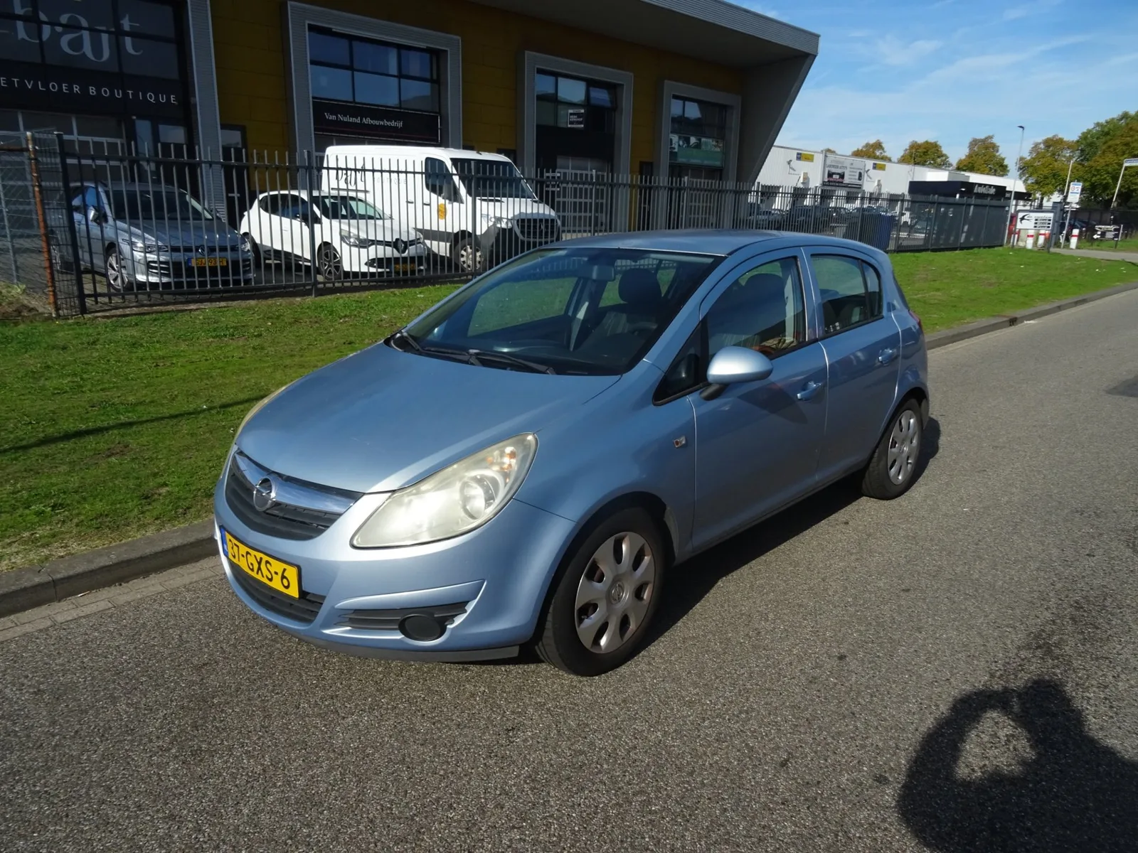 Opel Corsa (2008) — foto 1