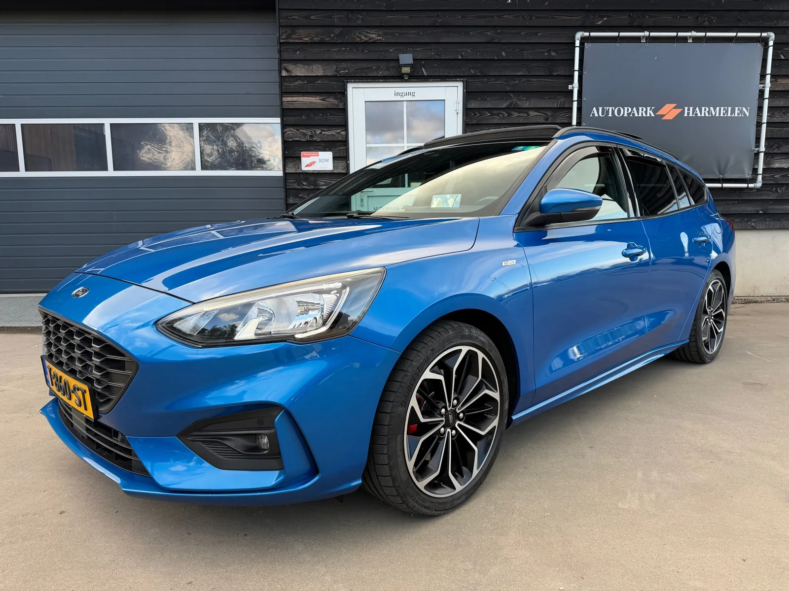 Ford Focus (2019) — foto 1