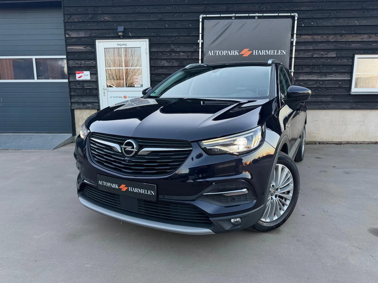 Opel Grandland X (2019) — foto 1