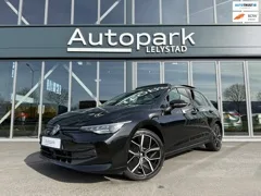 Volkswagen Golf (2024) — foto 1