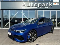 Volkswagen Golf (2020) — foto 1