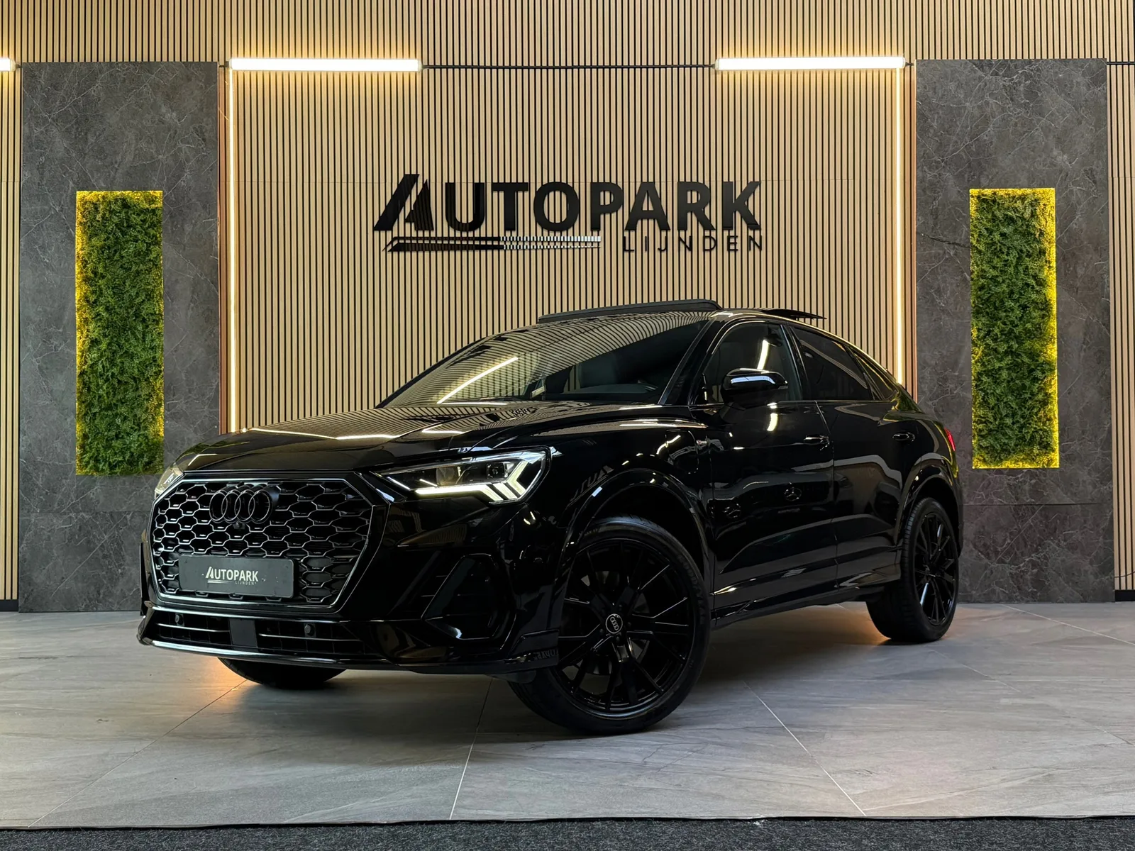 Audi Q3 Sportback (2024) — foto 1