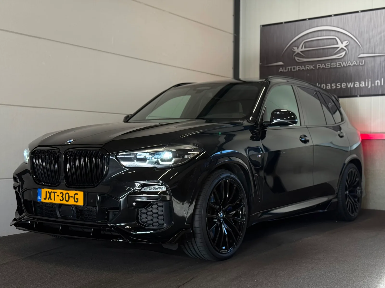 BMW X5 (2019) — foto 1