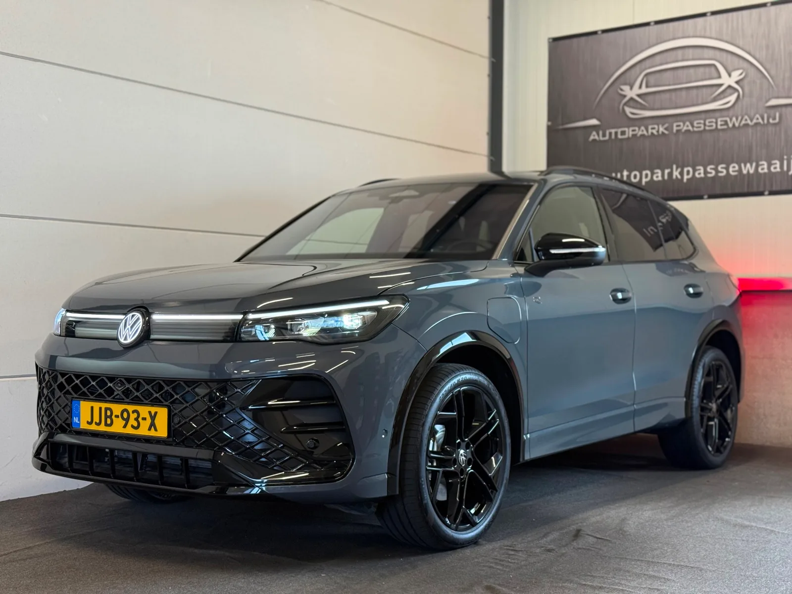 Volkswagen Tiguan (2025) — foto 1
