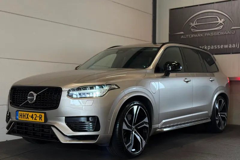 Volvo XC90 (2024)