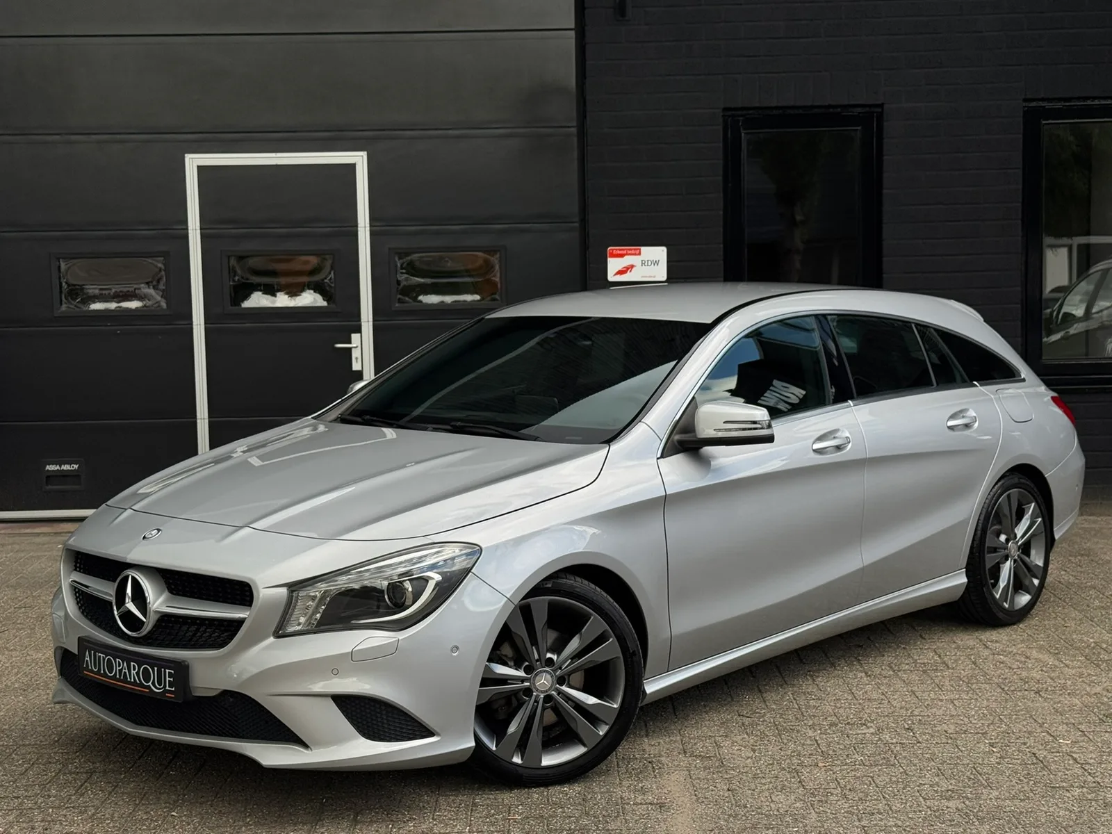 Mercedes-Benz CLA-Klasse (2016) — foto 1