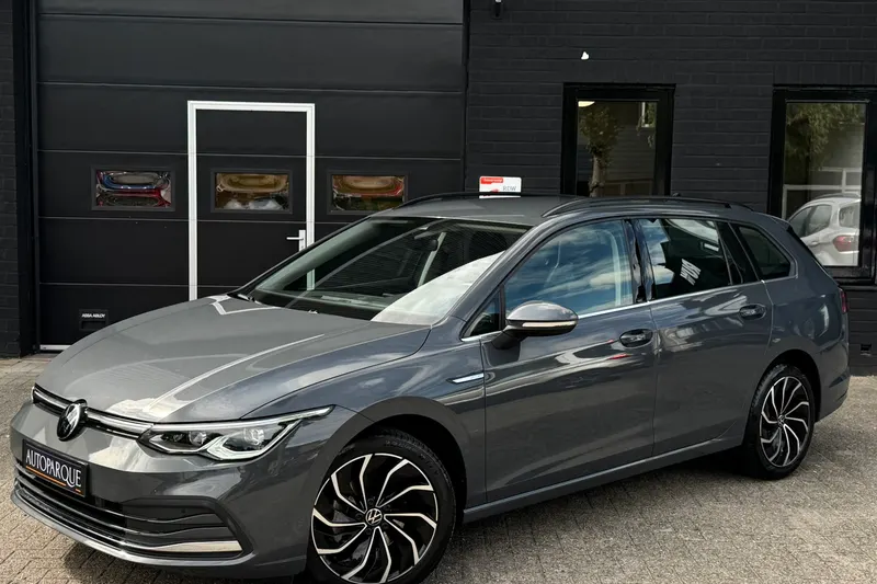 Volkswagen Golf (2021)