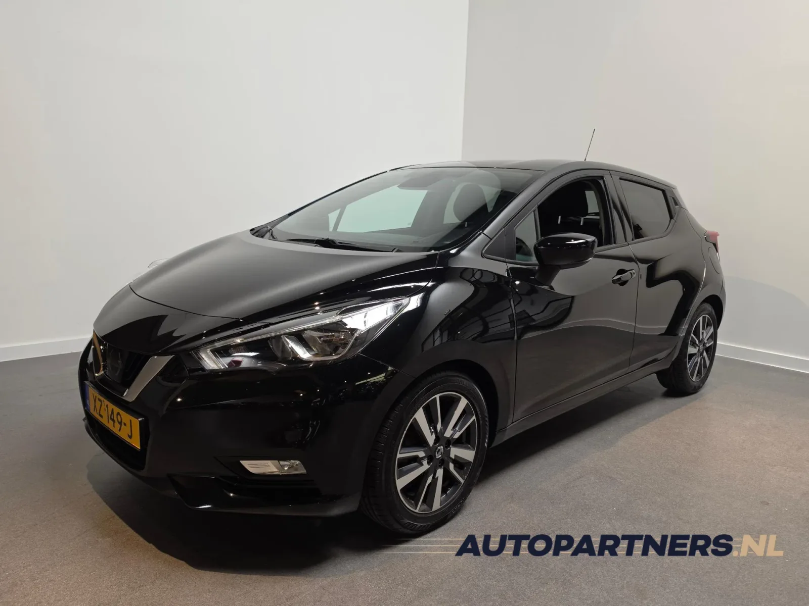 Nissan Micra (2017) — foto 1