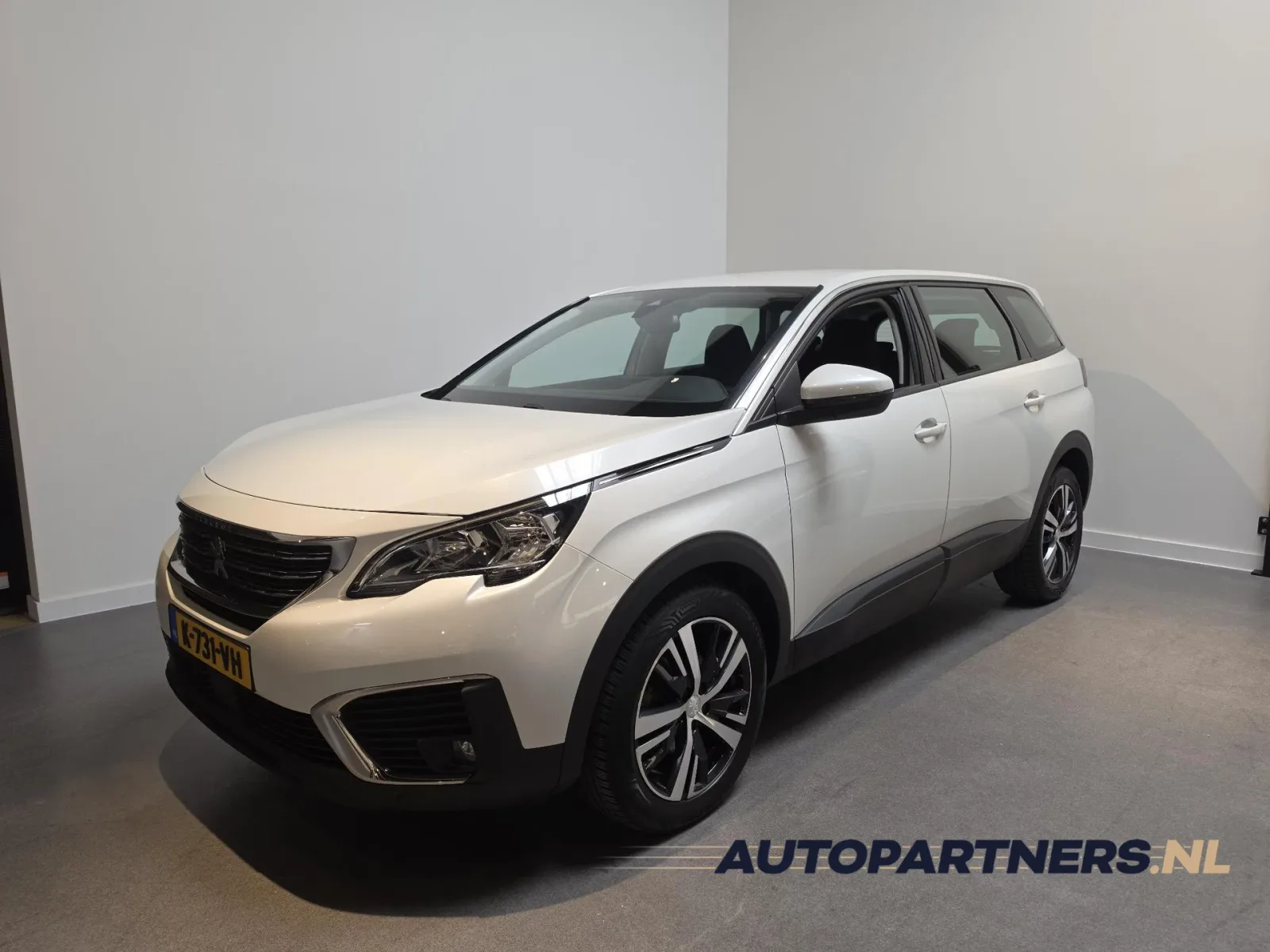 Peugeot 5008 (2020) — foto 1