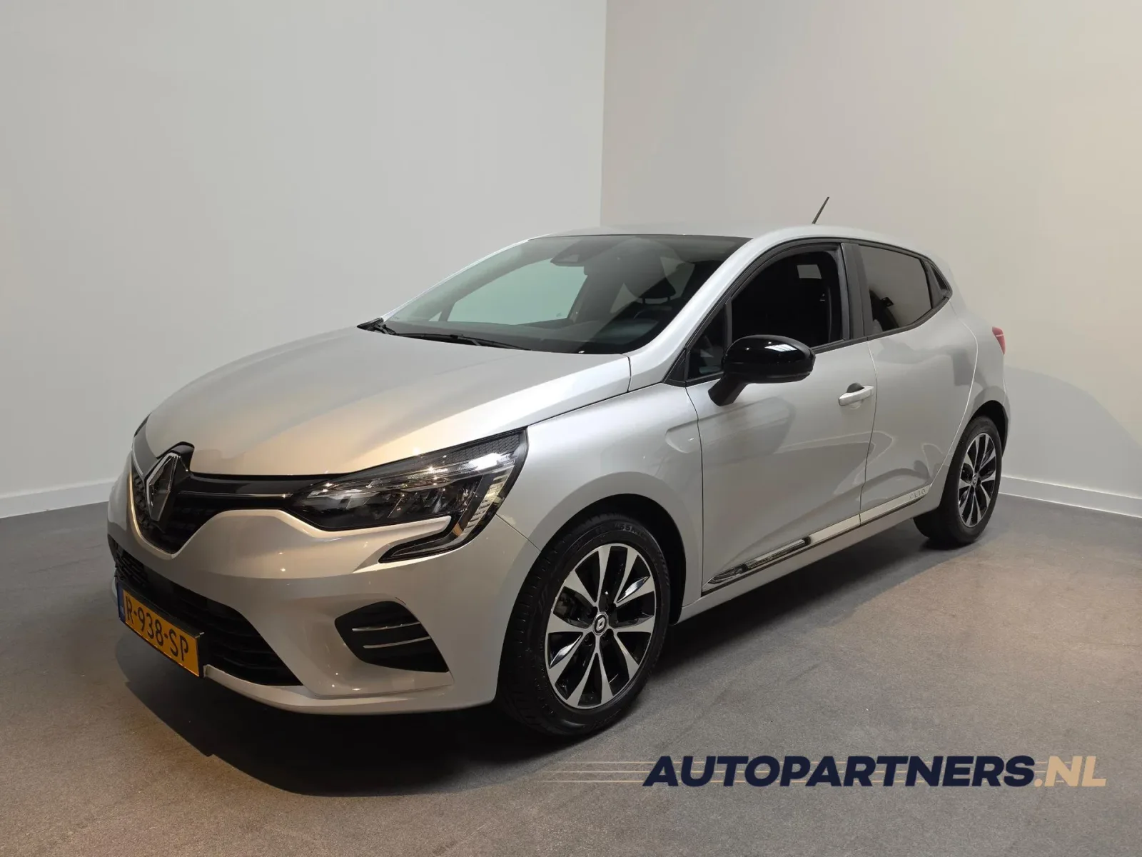 Renault Clio (2022) — foto 1