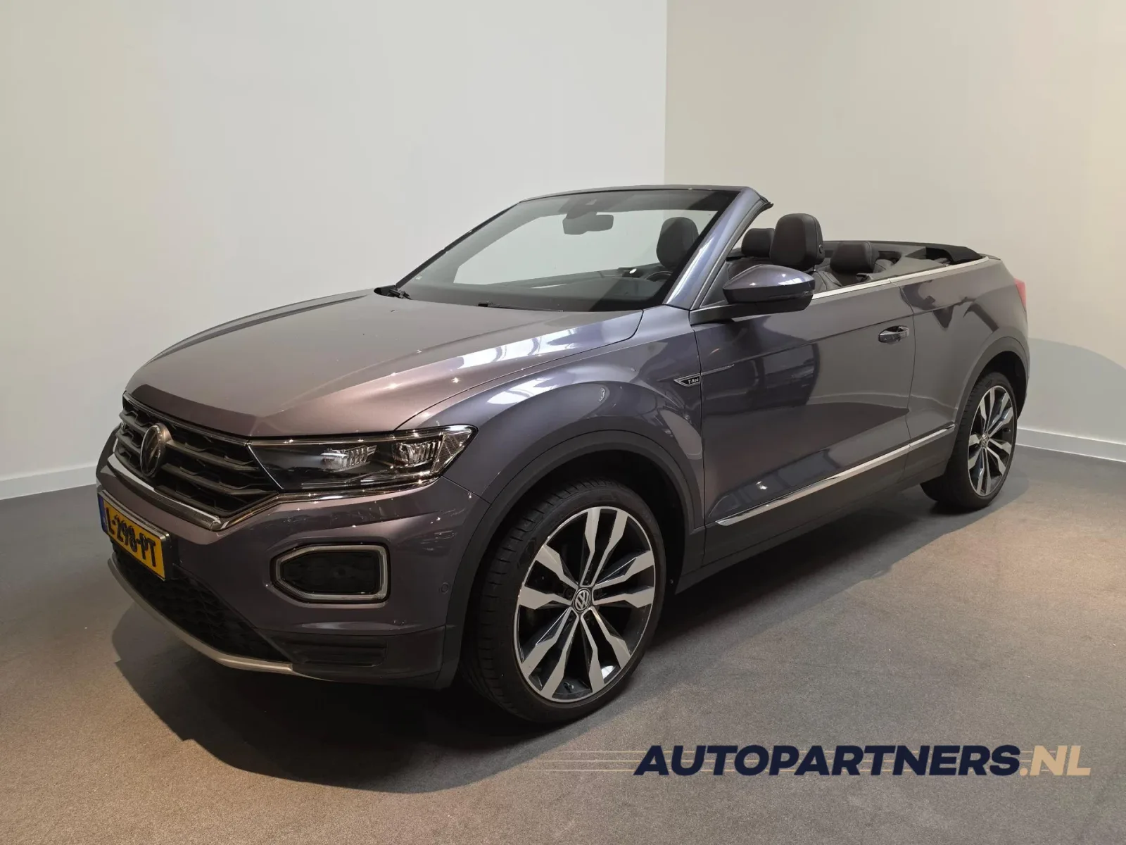 Volkswagen T-Roc (2021) — foto 1