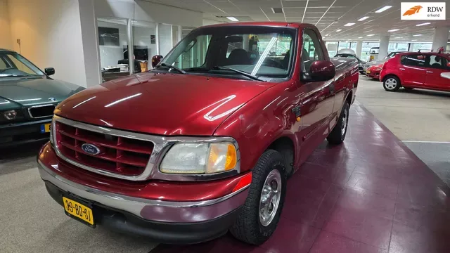 Ford F-150 (2002) — foto 1